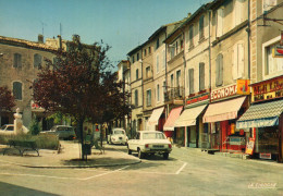 (34) GIGNAC Place De Verdun Commerce Journaux Midi Libre  ,voiture Auto Car Peugeot 504 Vw Cocci R4 (Hérault) - Gignac