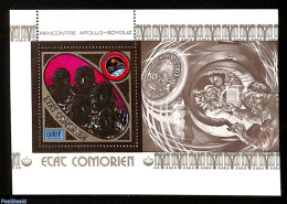 Comoros 1975 Apollo-Soyuz S/s, Gold, Mint NH, Transport - Space Exploration - Komoren (1975-...)