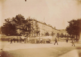 Clermont Ferrand * Place Et Fontaine * Photo Ancienne Albuminée Circa 1880/1895 Format 17.5x12.2cm - Clermont Ferrand