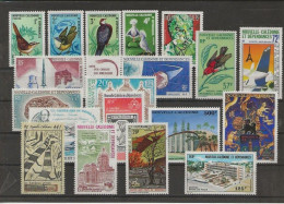 N CALEDONIE   LOT  DE DIVERS 19 TIMBRES    N**  BONNE COTE - Unused Stamps