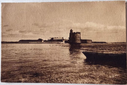 CPSM Circulée 1948,  Saint Vaast La Hougue (Manche) - Le Fort De Tatihou, Vu De L'ilet  (71) - Saint Vaast La Hougue