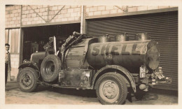 Camion Poids Lourds SHELL Marque Type Modèle ? * Accident * 2 Photos Anciennes Format 11.4x7cm - Camions & Poids Lourds