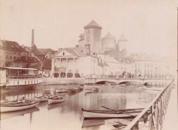 Annecy * Le Port Et Le Château * Bateaux * Photo Ancienne Albuminée Circa 1890/1900 Format 11.5x9cm - Annecy
