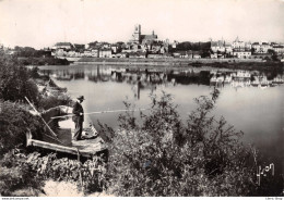 [58] NEVERS - Vue Générale Sur La Loire - Pêcheurs à La Ligne Cpsm GF ± 1960 ♣♣♣ - Nevers