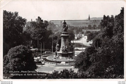 [69]LYON -PLACE CARNOT- MONUMENT DE LA RÉPUBLIQUE - GARE DE PERRACHE -ÉDIT. LA CIGOGNE N°210 Cpsm ± 1955 ♣♣♣ - Lyon 2