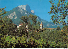 [38] SAINT ISMIER - Le Village - La Dent De Crolles (2062 M.) Et Le Plateau Des Petites Roches  Cpm ± 1980 ♥♥♥ - Sonstige & Ohne Zuordnung