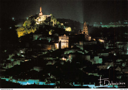 Photos Francis DEBAISIEUX Le Puy En Velay - De Nuit, La Cathédrale Et N.-D. De France Sur Le Rocher Corneille  CPM ♥♥♥ - Andere & Zonder Classificatie