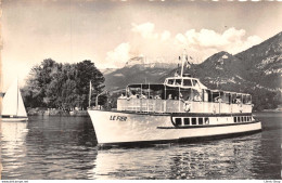 CROISIERE Le "Fier" Vedette Rapide à Moteur Diesel , Et L'Ile Des Cygnes Sur Le Lac D'Annecy (74) Cpsm ± 1955 ♥♥♥ - Other & Unclassified