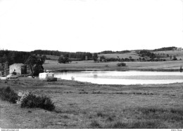 [43]  BELLEVUE LA MONTAGNE - Etang De Souhlac - Caravane - Automobile Renault 16 - Cpsm GF ♣♣♣ - Autres & Non Classés