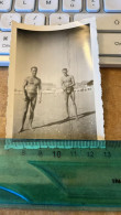 REAL PHOTO Pin Up Plage Jeunes Hommes Torse Nu  MUSCLES - Pin-Ups