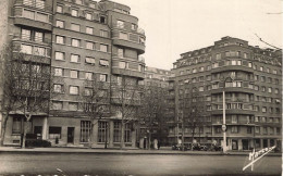 D9802 Courbevoie La Caserne Des Gardes - Courbevoie