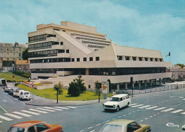 CHOLET - CARREFOUR DE LA MAIRIE - 404 FAMILIALE - Cholet