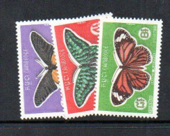 CAMBODIA - 19969 - BUTTERFLIES SET OF 3  MINT NEVER HINGED, SG CAT £20.75 - Cambogia