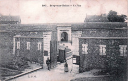 94* IVRY  S/SEINE     Le Fort   RL45,1175 - Ivry Sur Seine
