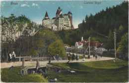 ROMANIA BRAN - THE ROYAL CASTLE, BUILDINGS, ARCHITECTURE, HOUSES, BRIDGE, PEOPLE, FOREST, MOUNTAIN LANDSCAPE - Roemenië