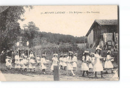 Aux Pays Landais - Fête Religieuse - Une Procession - Très Bon état - Other & Unclassified