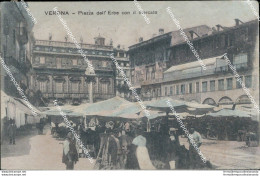 Bl484 Cartolina Verona Citta' Piazza Dell'erbe Con Il Mercato 1923 - Verona