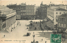 33 - Bordeaux - La Place De La Comédie - Animée - Automobiles - Oblitération Ronde De 1914 - Etat Pli Visible - CPA - Vo - Bordeaux