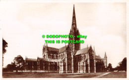 R467253 Salisbury Cathedral. RP. Postcard - Welt