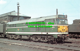 R467635 Class 31 Diesel Locomotive No. D 5829. Stands At Doncaster Depot In Apri - Monde