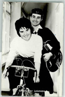 39651711 - Foto Klubescheidt Geschwister Leismann Fahrrad Gitarre - Chanteurs & Musiciens