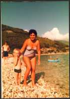 Bikini Woman And Boy On Beach  Old Photo 9x12 Cm #41278 - Anonymous Persons