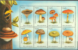 Angola 1999, Mushrooms, Birds, 8val In BF - Songbirds & Tree Dwellers