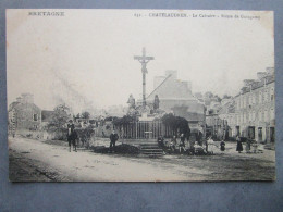 CPA  22 Côtes Du Nord CHATELAUDREN - Le Calvaire Route De Guingamp, Cavalier à Cheval Vers 1910 - Châtelaudren