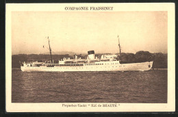 AK Passagierschiff Ile De Beauté Passiert Einen Küstenstreifen  - Dampfer