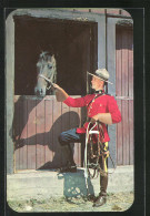 AK Polizei, Member Of The Royal Canadian Mounted Police Witz His Faithful Friend  - Polizei - Gendarmerie