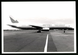 Fotografie Flugzeug Boeing 757, Passagierflugzeug Der Odyssey International, Kennung C-GAWB  - Aviazione