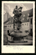 AK Altenburg, Skatbrunnen Mit Hotel Und Friseur  - Altenburg