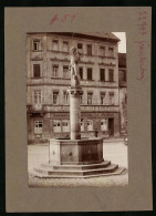 Fotografie Brück & Sohn Meissen, Ansicht Frankenberg I. Sa., Brunnen Auf Dem Marktplatz Mit Restaurant Deutsches Reich  - Places