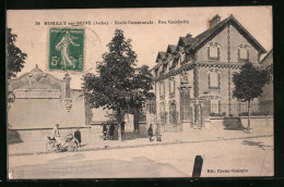 CPA Romilly-Sur-Seine, Ecole Communale, Rue Gambetta  - Romilly-sur-Seine