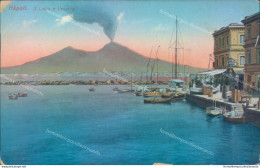 Aa209 Cartolina Napoli  Citta' S.lucia E Vesuvio - Napoli (Napels)