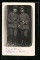 AK Uniformfoto, Zwei Soldaten In Der Tür  - War 1914-18