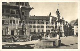 11776689 Schwyz Hauptplatz Mit Brunnen Schwyz - Autres & Non Classés