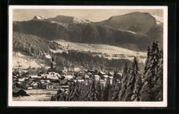 AK Oberstaufen I. Bayr. Allgäu, Ortsansicht Mit Rindalphorn Und Hochgrat  - Oberstaufen