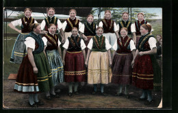 AK Frauen In Hessischen Trachten Im Schlitzer Land  - Costumes