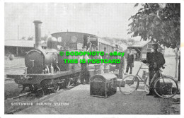 R502158 Southwold Railway Station. Southwold Railway No. 3. Departure From South - Monde