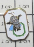 2022 Pin's Pins / Beau Et Rare / ANIMAUX / INSECTE ABEILLE GRISE - Animales