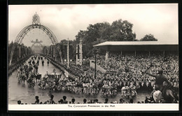 Pc The Coronation Procession In The Mall, Königshaus Von England  - Familles Royales