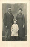 PHOTO-CPA Couple Et Enfant Envoyée De HOUDAN Par Y Patureau En 1923 - Sin Clasificación