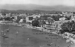 JUAN LES PINS .  Panoramam De La Plage . - Juan-les-Pins