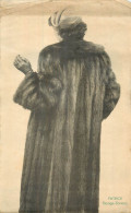 Feuille De Présentaion De Mode . Manteau Fourrure Femme PATRICE En SKUNGS-ZORINOS - Publicités