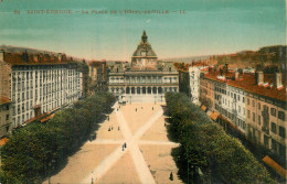 SAINT ETIENNE . Place De L'Hôtel De Ville - Saint Etienne