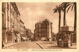 HYERES . Place Des Palmiers Et Avenue Des Iles D'Or - Hyeres