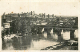 CARCASSONNE . La Cité . Vue Générale Et Les 2 Ponts Sur L'Aude . - Carcassonne