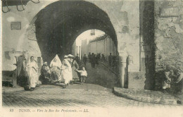 TUNIS . Vers La Rue Des Portestants - Tunisie