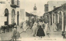 TUNIS . Rue Halfaouine - Tunesië